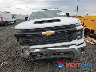 Piąte zdjęcie samochodu w środku: 2024 CHEVROLET SILVERADO K3500 VIN:1GB5YSEY5RF398636 - miniatura