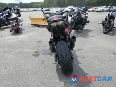 Czwarte zdjęcie samochodu z boku: 2016 KAWASAKI ZX1000 M VIN:JKAZXCM17GA009140 - miniatura