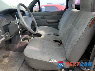 Zdjęcie 10 z 12 samochodu: 1989 TOYOTA PICKUP 1/2 TON SHORT WHEELBASE DLX VIN:JT4VN01D5K6001413 - miniatura