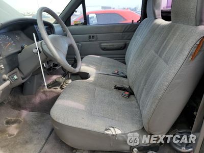Zdjęcie 10 z 12 samochodu: 1989 TOYOTA PICKUP 1/2 TON SHORT WHEELBASE DLX VIN:JT4VN01D5K6001413 - miniatura