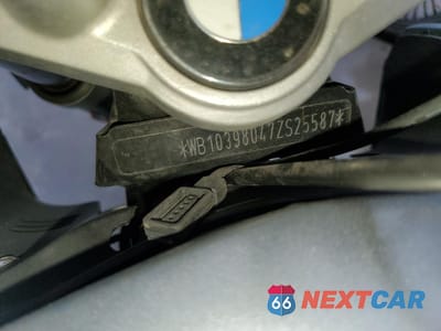 Zdjęcie 8 z 9 samochodu: 2007 BMW R1200 R VIN:WB10398047ZS25587 - miniatura