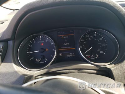 Zdjęcie 9 z 16 samochodu: 2018 NISSAN ROGUE S VIN:5N1AT2MT0JC795820 - miniatura