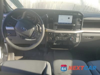 Zdjęcie 8 z 12 samochodu: 2023 FORD F550 SUPER DUTY VIN:1FD0W5HTXPEC31961 - miniatura