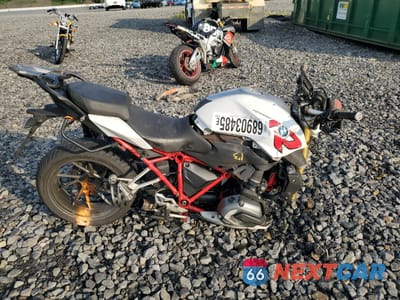 2016 BMW R1200 R WB10A1404GZ197478 - główne zdjęcie licytacji z USA - miniatura