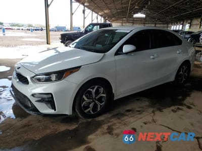 2021 KIA FORTE FE 3KPF24ADXME374979 - główne zdjęcie licytacji z USA - miniatura