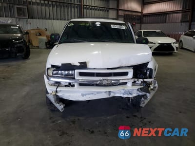 Piąte zdjęcie samochodu w środku: 2003 CHEVROLET BLAZER VIN:1GNCS18X63K137572 - miniatura