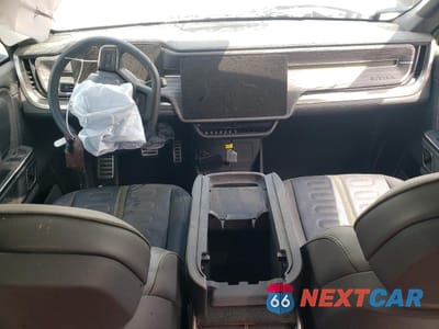 Zdjęcie 8 z 12 samochodu: 2022 RIVIAN R1T LAUNCH EDITION VIN:7FCTGAAL4NN000031 - miniatura