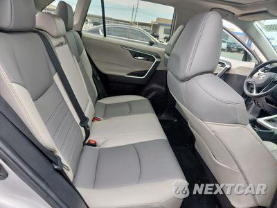 Zdjęcie 11 z 15 samochodu: 2021 TOYOTA RAV4 XLE PREMIUM VIN:2T3C1RFVXMC132042 - miniatura