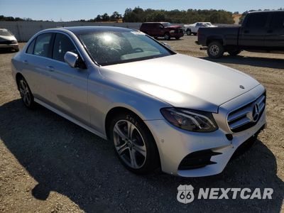 Czwarte zdjęcie samochodu z boku: 2018 MERCEDES-BENZ E 300 4MATIC VIN:WDDZF4KB1JA315547 - miniatura