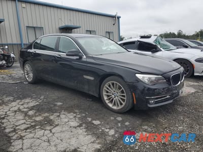 Czwarte zdjęcie samochodu z boku: 2013 BMW 750 LXI VIN:WBAYF8C55DDE59238 - miniatura