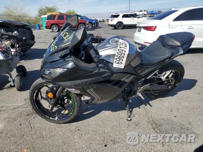 Trzecie zdjęcie samochodu z tyłu: 2015 KAWASAKI EX300 A VIN:JKAEX8A10FDA22585 - miniatura