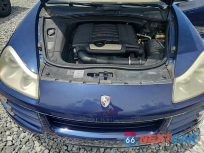 Zdjęcie 12 z 13 samochodu: 2010 PORSCHE CAYENNE VIN:WP1AA2AP1ALA05750 - miniatura