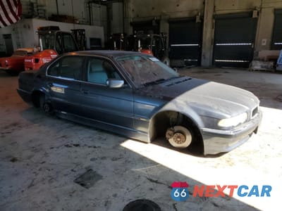 Czwarte zdjęcie samochodu z boku: 2001 BMW 740 I AUTOMATIC VIN:WBAGG834X1DN86902 - miniatura