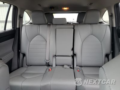 Zdjęcie 10 z 16 samochodu: 2021 TOYOTA HIGHLANDER XLE VIN:5TDHZRBH3MS069705 - miniatura