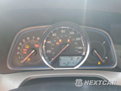 Zdjęcie 9 z 13 samochodu: 2015 TOYOTA RAV4 LIMITED VIN:JTMDFREV7FD097014 - miniatura