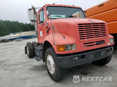 2000 INTERNATIONAL 8000 8100 1HSHBATN0YH280081 - główne zdjęcie licytacji z USA - miniatura