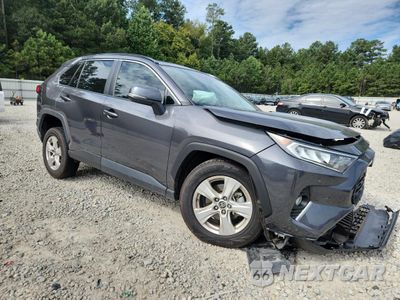 Czwarte zdjęcie samochodu z boku: 2021 TOYOTA RAV4 XLE VIN:2T3W1RFV9MC170634 - miniatura