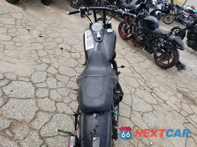 Zdjęcie 6 z 9 samochodu: 2016 HONDA VT750 C2B VIN:JH2RC5373GK600621 - miniatura
