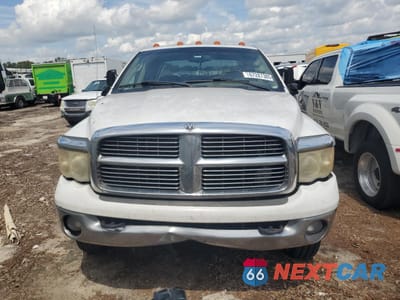 Piąte zdjęcie samochodu w środku: 2004 DODGE RAM 3500 ST VIN:3D7MU48CX4G246458 - miniatura