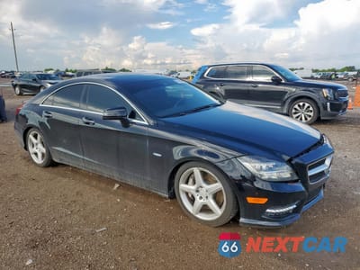 Czwarte zdjęcie samochodu z boku: 2012 MERCEDES-BENZ CLS 550 VIN:WDDLJ7DB3CA056467 - miniatura