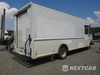 Trzecie zdjęcie samochodu z tyłu: 2021 FORD ECONOLINE E450 SUPER DUTY COMMERCIAL STRIPPED CHASSIS DELIVERY TRUCK OR VAN DELIVERY VAN VIN:1FC3E4KK0MDC17471 - miniatura