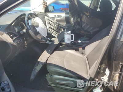 Zdjęcie 7 z 12 samochodu: 2013 NISSAN SENTRA S VIN:3N1AB7AP0DL731848 - miniatura