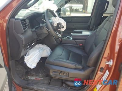 Zdjęcie 7 z 15 samochodu: 2024 TOYOTA SEQUOIA SR5 VIN:7SVAAABA8RX040625 - miniatura