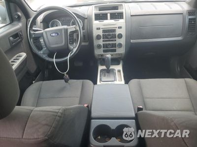 Zdjęcie 8 z 15 samochodu: 2010 FORD ESCAPE XLT VIN:1FMCU0D71AKC94602 - miniatura