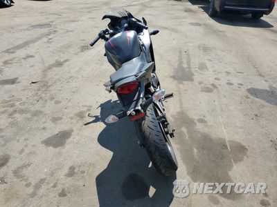 Czwarte zdjęcie samochodu z boku: 2022 HONDA CBR300 R VIN:MLHNC5109N5800019 - miniatura