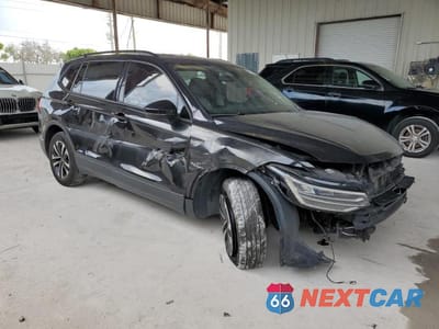 Czwarte zdjęcie samochodu z boku: 2022 VOLKSWAGEN TIGUAN VIN:3VV0B7AX5NM008972 - miniatura