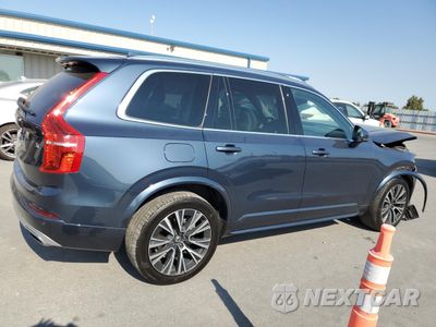 Trzecie zdjęcie samochodu z tyłu: 2021 VOLVO XC90 T6 MOMENTUM VIN:YV4A22PK5M1751013 - miniatura