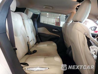Zdjęcie 11 z 15 samochodu: 2016 JEEP CHEROKEE SPORT VIN:1C4PJMAB4GW295615 - miniatura