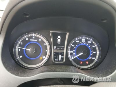 Zdjęcie 9 z 15 samochodu: 2013 HYUNDAI AZERA GLS VIN:KMHFH4JG7DA215571 - miniatura