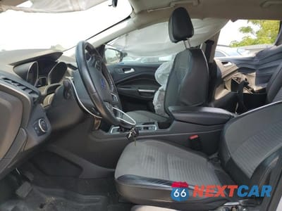 Zdjęcie 7 z 13 samochodu: 2017 FORD ESCAPE SE VIN:1FMCU9GD5HUB13571 - miniatura