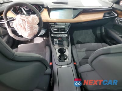 Zdjęcie 8 z 12 samochodu: 2023 AUDI E-TRON GT PRESTIGE VIN:WAUDJBFW7P7003756 - miniatura