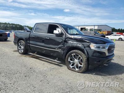 Czwarte zdjęcie samochodu z boku: 2019 RAM 1500 LIMITED VIN:1C6SRFHT5KN714266 - miniatura