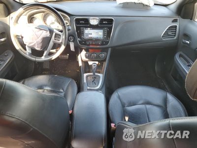 Zdjęcie 8 z 15 samochodu: 2011 CHRYSLER 200 LIMITED VIN:1C3BC2FB5BN501092 - miniatura