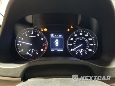 Zdjęcie 9 z 12 samochodu: 2018 HYUNDAI ELANTRA SEL VIN:KMHD84LF2JU645983 - miniatura