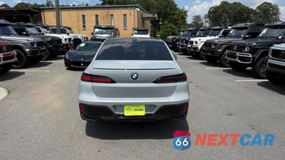Zdjęcie 8 z 15 samochodu: 2023 BMW 740 I VIN:WBA23EH00PCM28450 - miniatura