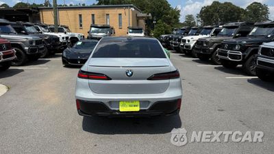 Zdjęcie 8 z 15 samochodu: 2023 BMW 740 I VIN:WBA23EH00PCM28450 - miniatura