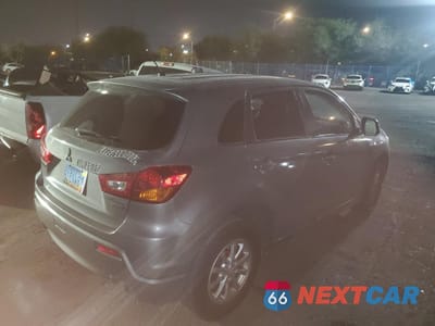 Trzecie zdjęcie samochodu z tyłu: 2011 MITSUBISHI OUTLANDER SPORT ES VIN:JA4AP3AU7BZ002808 - miniatura