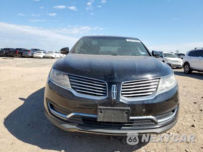 Piąte zdjęcie samochodu w środku: 2017 LINCOLN MKX SELECT VIN:2LMPJ6KR9HBL37576 - miniatura