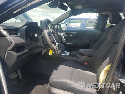 Zdjęcie 7 z 15 samochodu: 2025 TOYOTA RAV4 XSE VIN:JTMFB3FV1SD240873 - miniatura