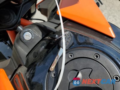 Zdjęcie 8 z 10 samochodu: 2018 KTM 390 DUKE VIN:MD2JPJ402JC281793 - miniatura