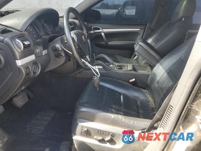 Zdjęcie 7 z 13 samochodu: 2010 PORSCHE CAYENNE VIN:WP1AA2AP7ALA12315 - miniatura