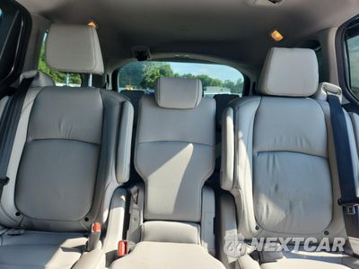 Zdjęcie 10 z 14 samochodu: 2024 HONDA ODYSSEY TOURING VIN:5FNRL6H89RB046002 - miniatura
