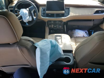 Zdjęcie 8 z 15 samochodu: 2023 CHEVROLET SUBURBAN K1500 PREMIER VIN:1GNSKFKD1PR187056 - miniatura