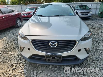 Piąte zdjęcie samochodu w środku: 2017 MAZDA CX-3 TOURING VIN:JM1DKFC74H0158232 - miniatura