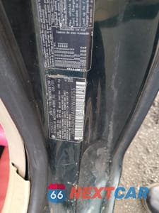 Zdjęcie 12 z 12 samochodu: 2001 BMW 325 CI VIN:WBABN33461JW60255 - miniatura