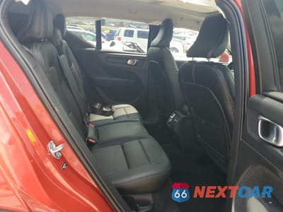 Zdjęcie 10 z 14 samochodu: 2020 VOLVO XC40 T5 MOMENTUM VIN:YV4162UK0L2319270 - miniatura